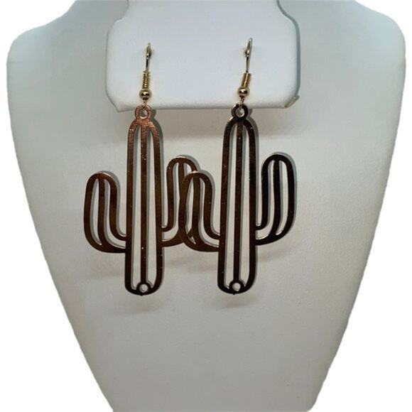 NWT Gold-Tone Laser Cut Thin Metal Cactus Dangle Earrings - Picture 1 of 6